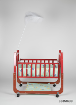 Sweetbaby Wooden Baby Cradle With Swing & Mosquito Net (China) - Image 3